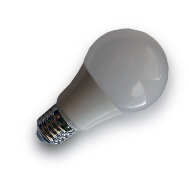 LED žárovka E27 230V 9W studená bílá